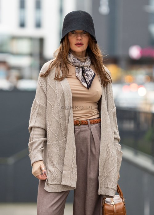 kardigan-warkoczowy-broid-bezowy (5).jpg