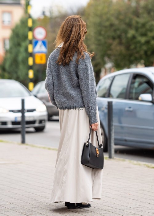 sweter-courtney-szary (5).jpg