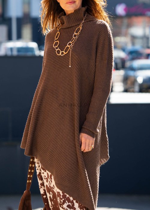 sweter-lola-brazowy (9).jpg