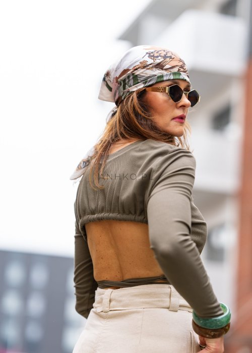 Bluzka-Top-Ribbed-Khaki (1).jpg