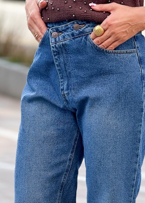 Granatowe jeansy damskie o prostym kroju 7/8, wysoki stan, klasyczny denim w stylu casual