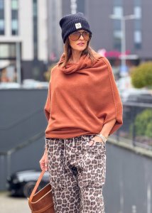 Sweter Avenel Cynamonowy