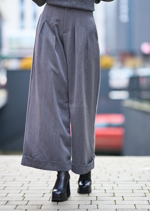 Szare eleganckie spodnie culottes z mankietami