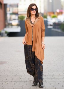 Bluzka Faux Leather Collar Camel z Wadą 