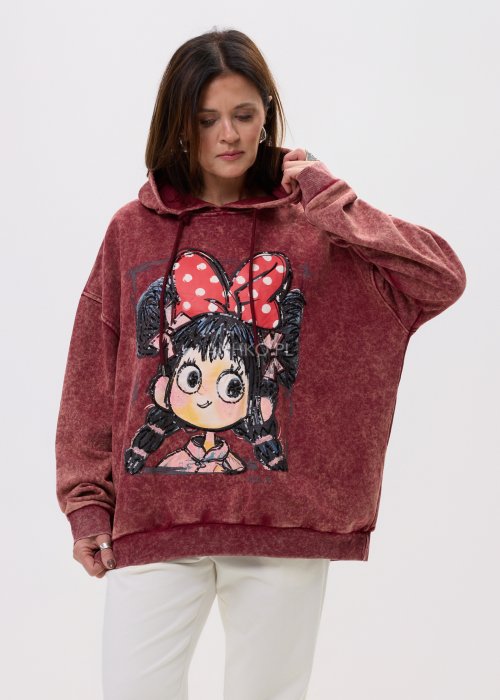 Damska bluza hoodie w odcieniu bordo z nadrukiem i luźnym fasonem, zapewniająca komfort noszenia.