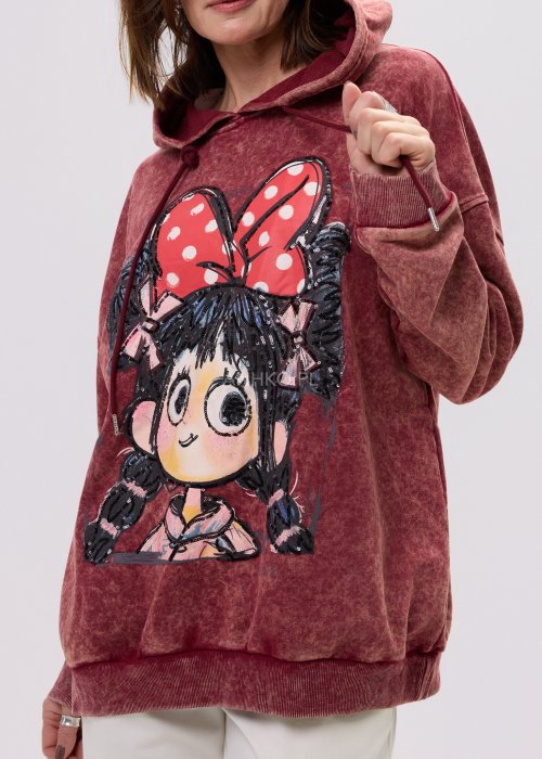 Damska bluza hoodie w odcieniu bordo z nadrukiem i luźnym fasonem, zapewniająca komfort noszenia.