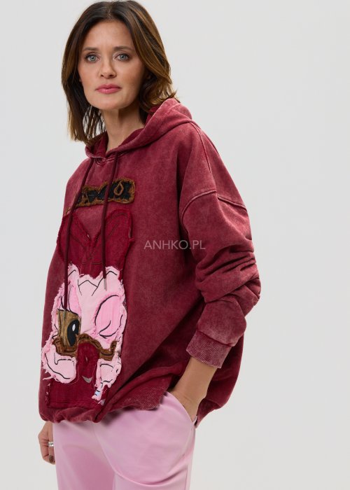 Bordowa bluza z kapturem i artystycznym nadrukiem w stylu streetwear